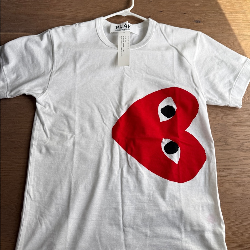 NWT COMME DES GARCONS PLAY T-shirt XS Authentic from Japan